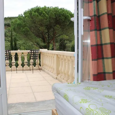 La Terrasse Apartment Reynes